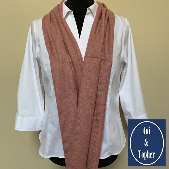 100% Cashmere Scarf NWT - Picture 5 of 9